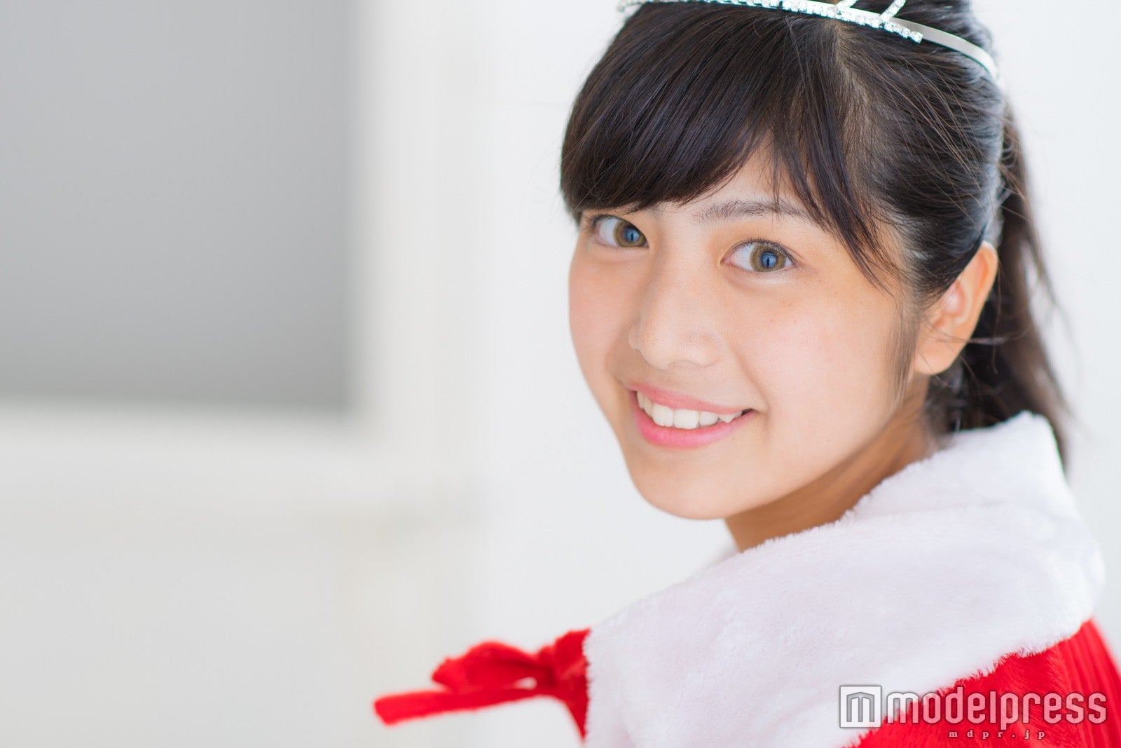 グランプリに輝いた吉田莉桜（りおちょん）さん／「高一ミスコン」（C）モデルプレス