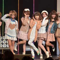 左から:濱本怜那、小堀美茄冬、椎名ひかり、舟山久美子、西川瑞希、松本愛、佐野友妃子