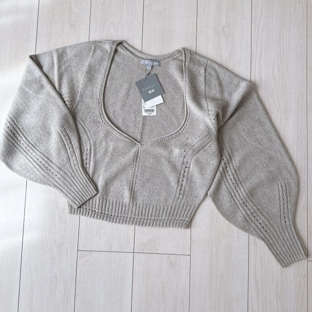 ユニクロ　3Dボリュームスリーブセーター