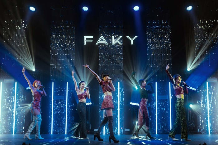 Akina、Taki、Hina、Mikako、Lil’ Fang「FAKY LIVE 2022 #nofilter」/撮影:kazumi watanabe