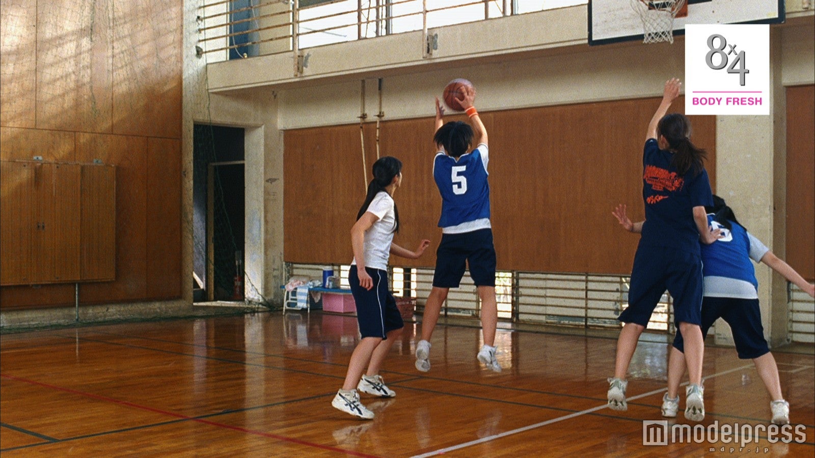 岡山の奇跡 桜井日奈子 バスケットボールの見事な腕前を披露 モデルプレス 岡山の奇跡 桜井日奈子 バスケットボールの見事な腕前を披露 モデルプレス