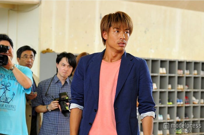 鬼塚(AKIRA)が一番伝えたいメッセージを投げかける(画像提供:関西テレビ)