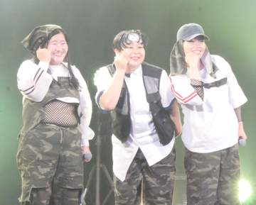 森三中・大島らユニット「MyM」ライブ開幕2曲で息切れ 観客爆笑で噴火「誰だよ『疲れんの早え』とか言ってんのよ！」