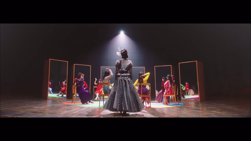乃木坂46「しあわせの保護色」MVより（提供写真）
