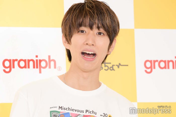 イメチェン前のはじめしゃちょー(C)モデルプレス