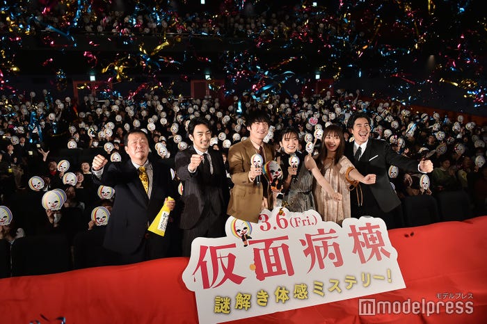 (左から)木村ひさし監督、大谷亮平、坂口健太郎、永野芽郁、内田理央、高嶋政伸(C)モデルプレス