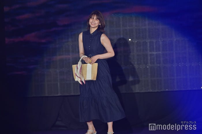 渡邉理佐(C)モデルプレス