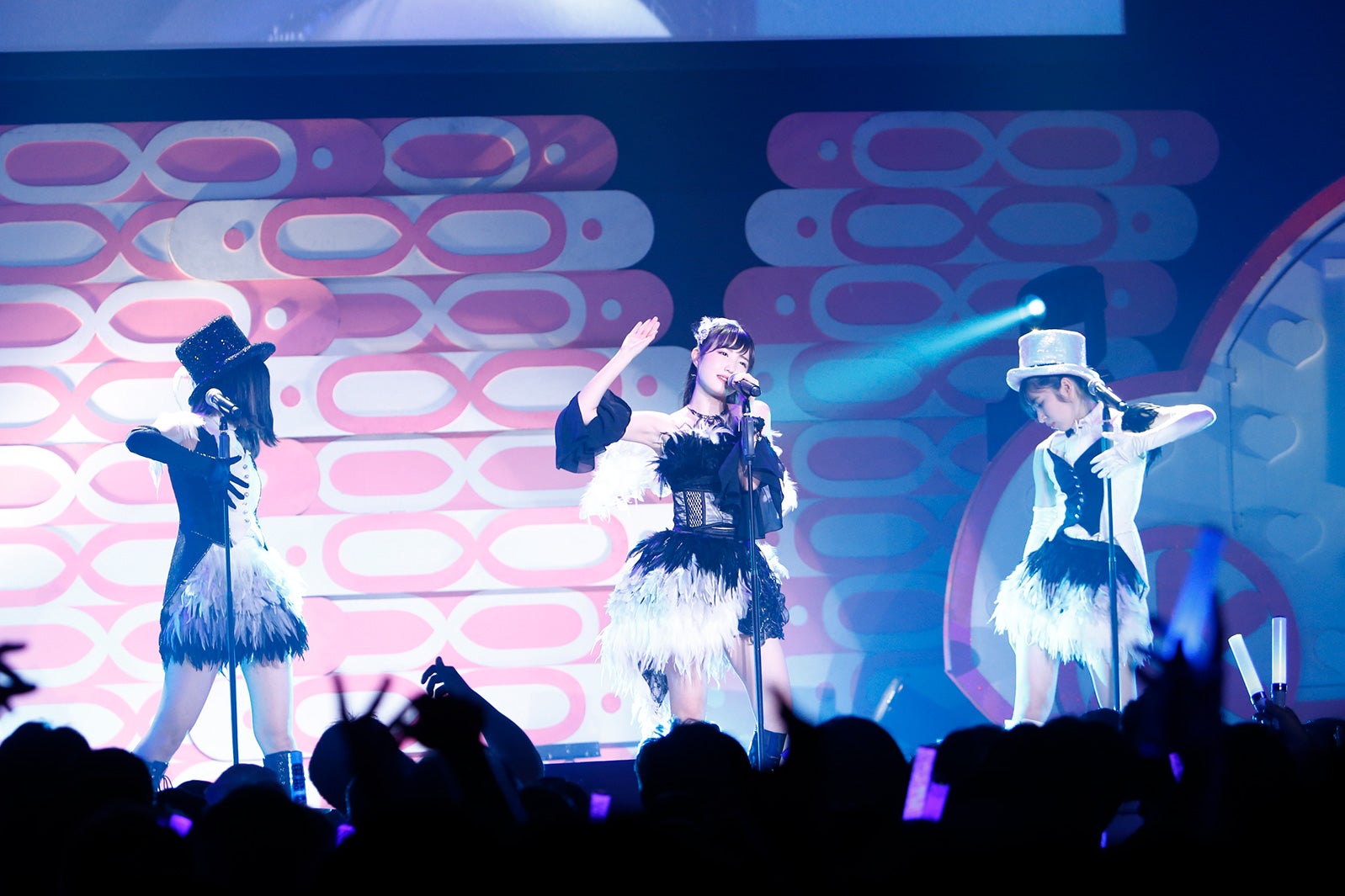 「8月8日はエイトの日 夏だ！エイトだ！ピッと祭り！」おやつPIT （C）AKS