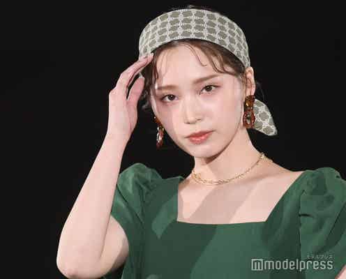 “TikTokで話題の福岡美女”那須ほほみ、美背中チラリワンピ姿<札幌コレクション 2022 S/S>