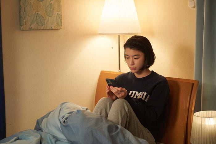 成海璃子「アイのない恋人たち」第4話より(C)ABCテレビ