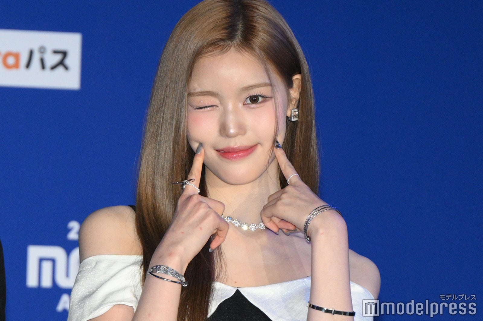 チョン・セビ（C）モデルプレス