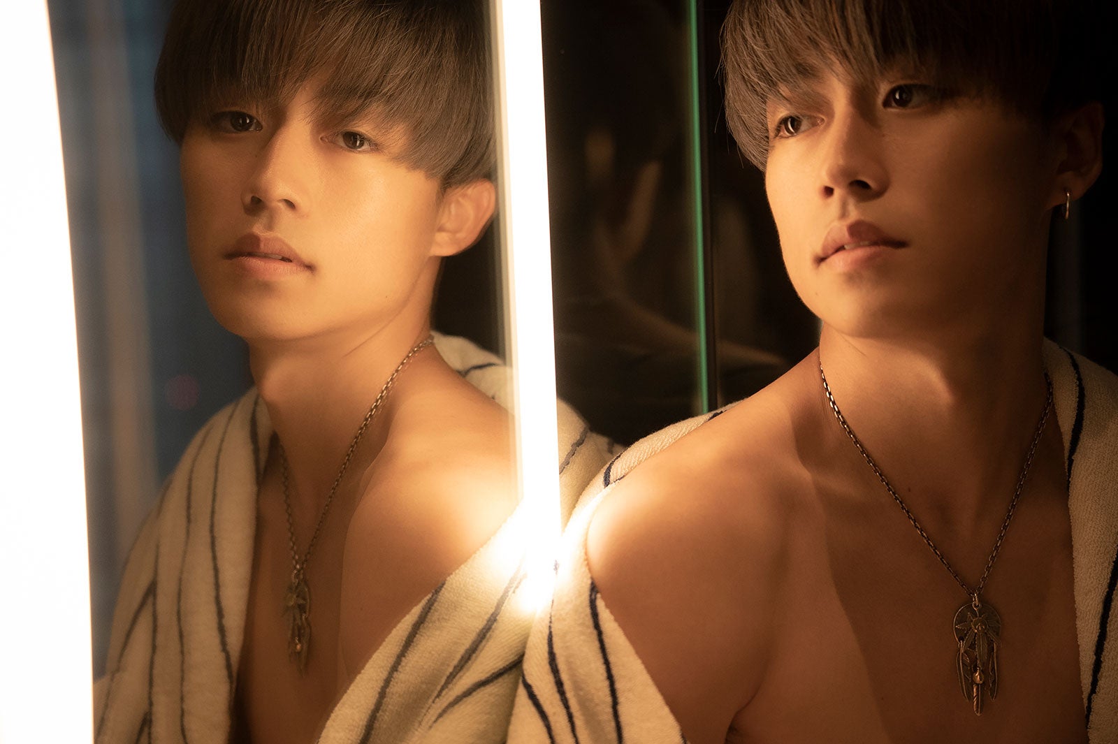 コムドット初写真集より／撮影：中村和孝／講談社