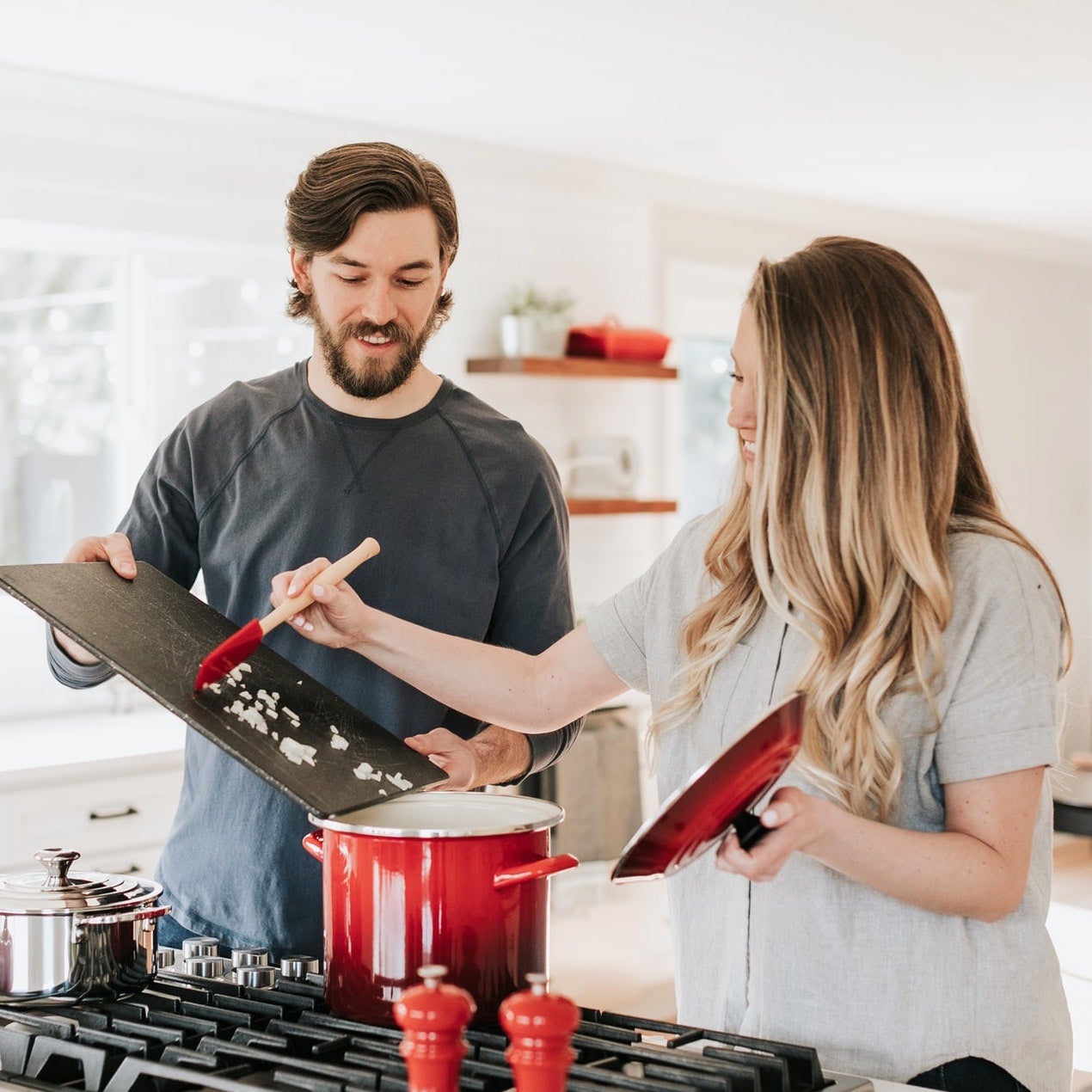 夫婦で一緒に楽しめる趣味10選 メリットやインドア アウトドア別のおすすめ モデルプレス