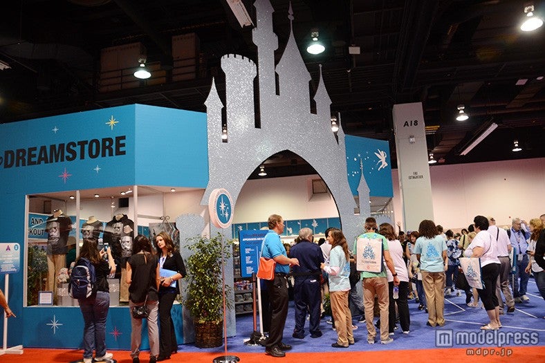 D23 Expo 2015の限定グッズを販売する「ディズニードリームストア」