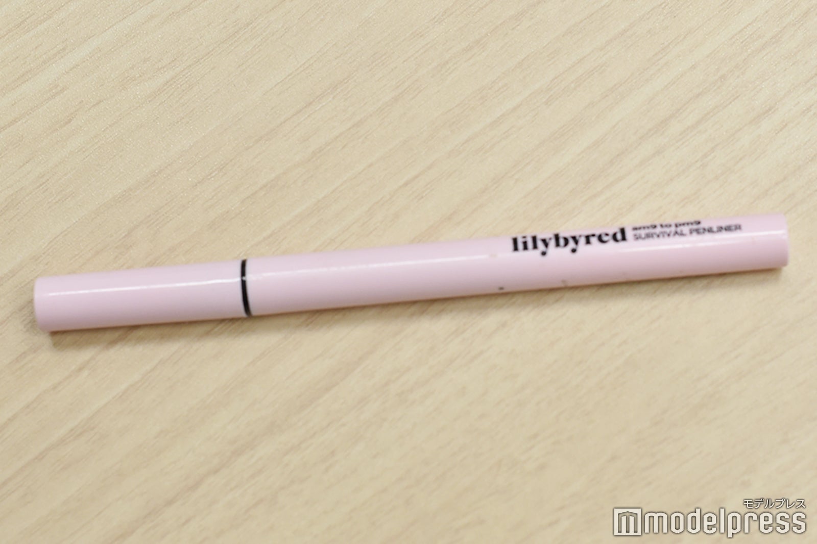 gugudan・HANA私物コスメ（C）モデルプレス