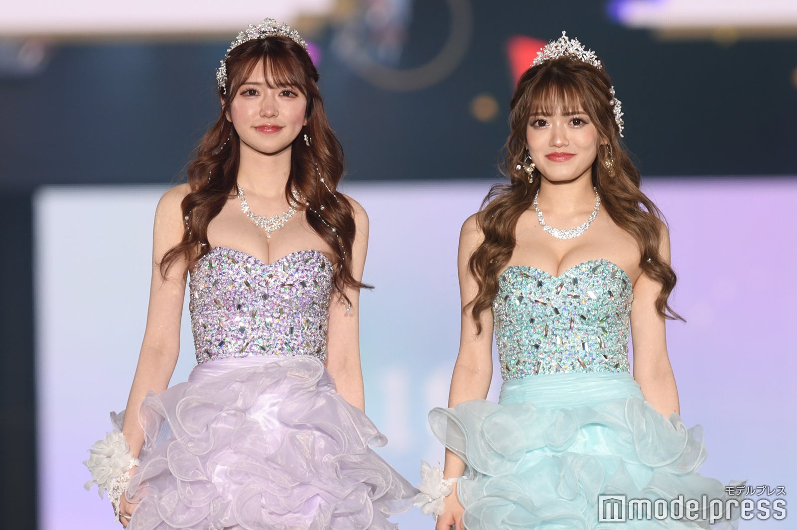 （C）モデルプレス