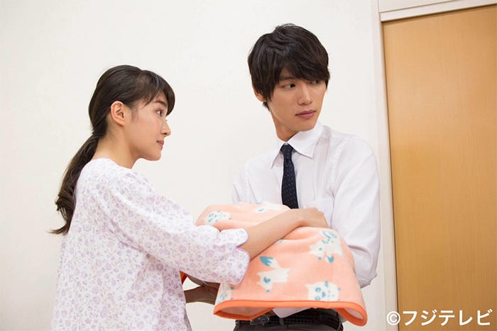 (左から)高部あい、福士蒼汰/20日放送フジテレビ系バラエティ番組『痛快TV スカッとジャパン2時間SP』より