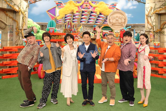 (左から)くっきー!、高橋海人、片平なぎさ、坂上忍、伊達みきお、富澤たけし、堀田真由(C)フジテレビ