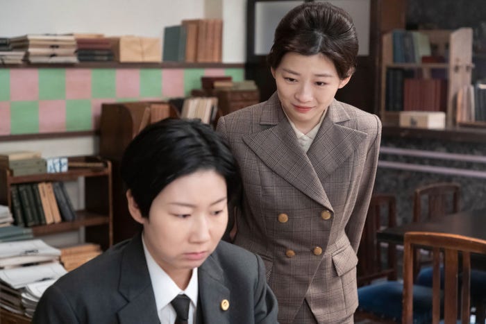 土居志央梨、伊藤沙莉「虎に翼」第97話(C)NHK