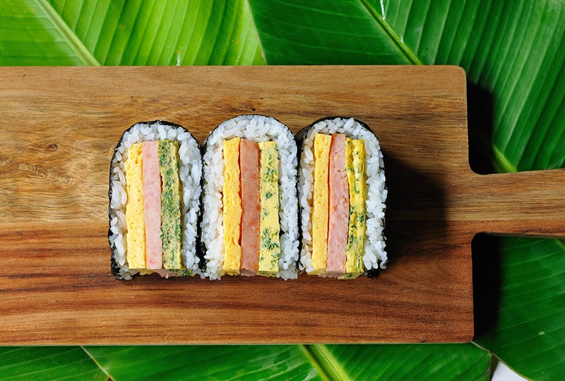 ポークたまごおにぎり455円／画像提供：星野リゾート