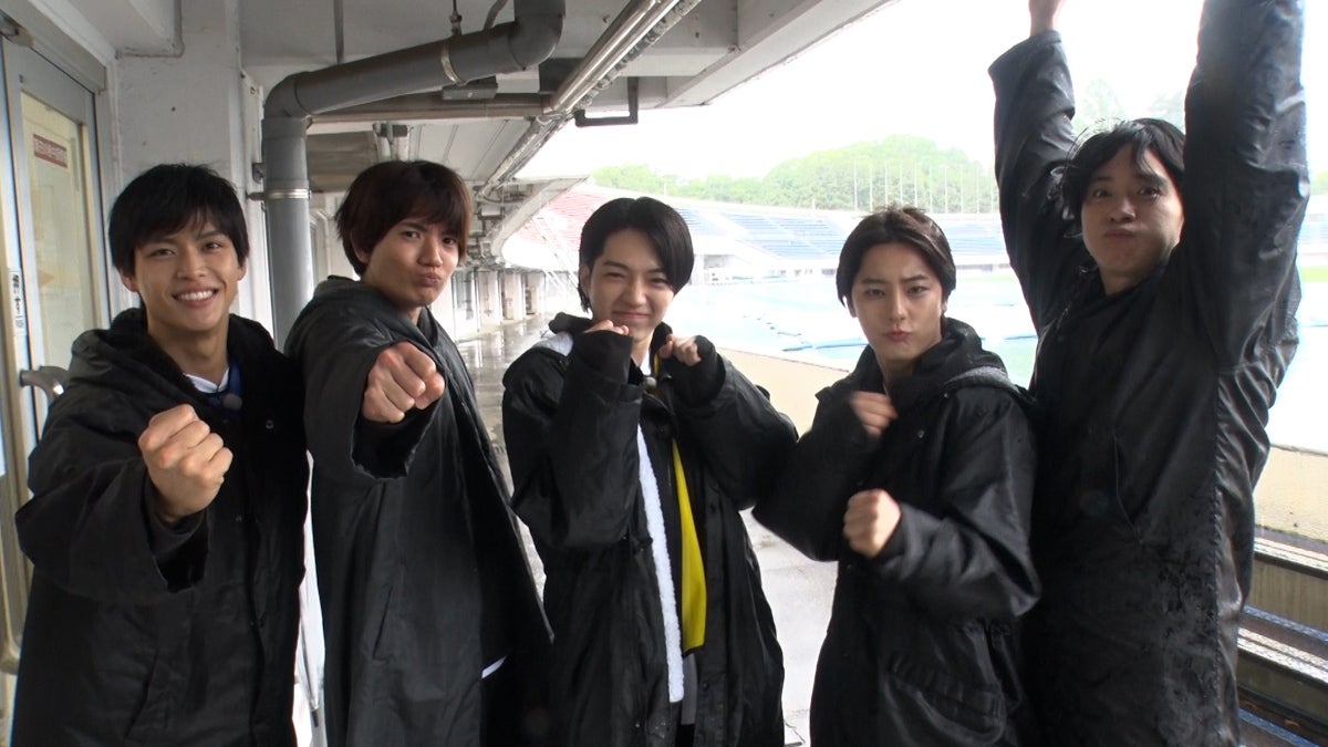 菅田琳寧、高地優吾、西畑大吾、安嶋秀生、戸塚祥太（C）TBS