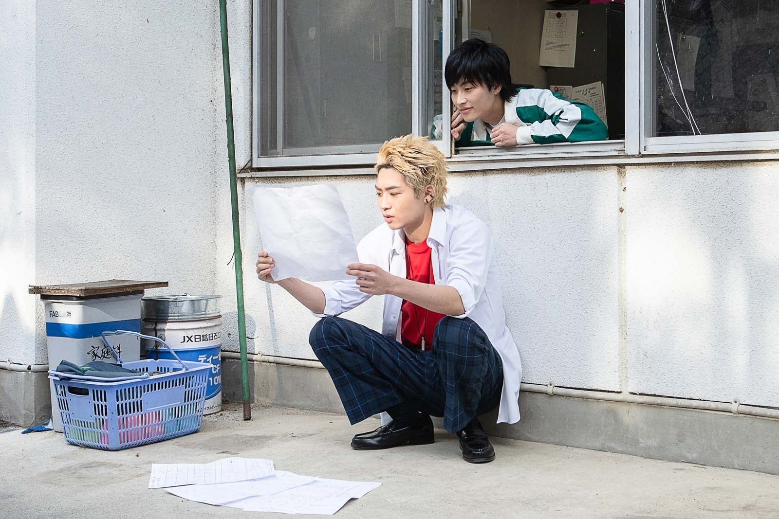 八村倫太郎、岐洲匠「佐原先生と土岐くん」第2話より（C）「佐原先生と土岐くん」製作委員会・MBS