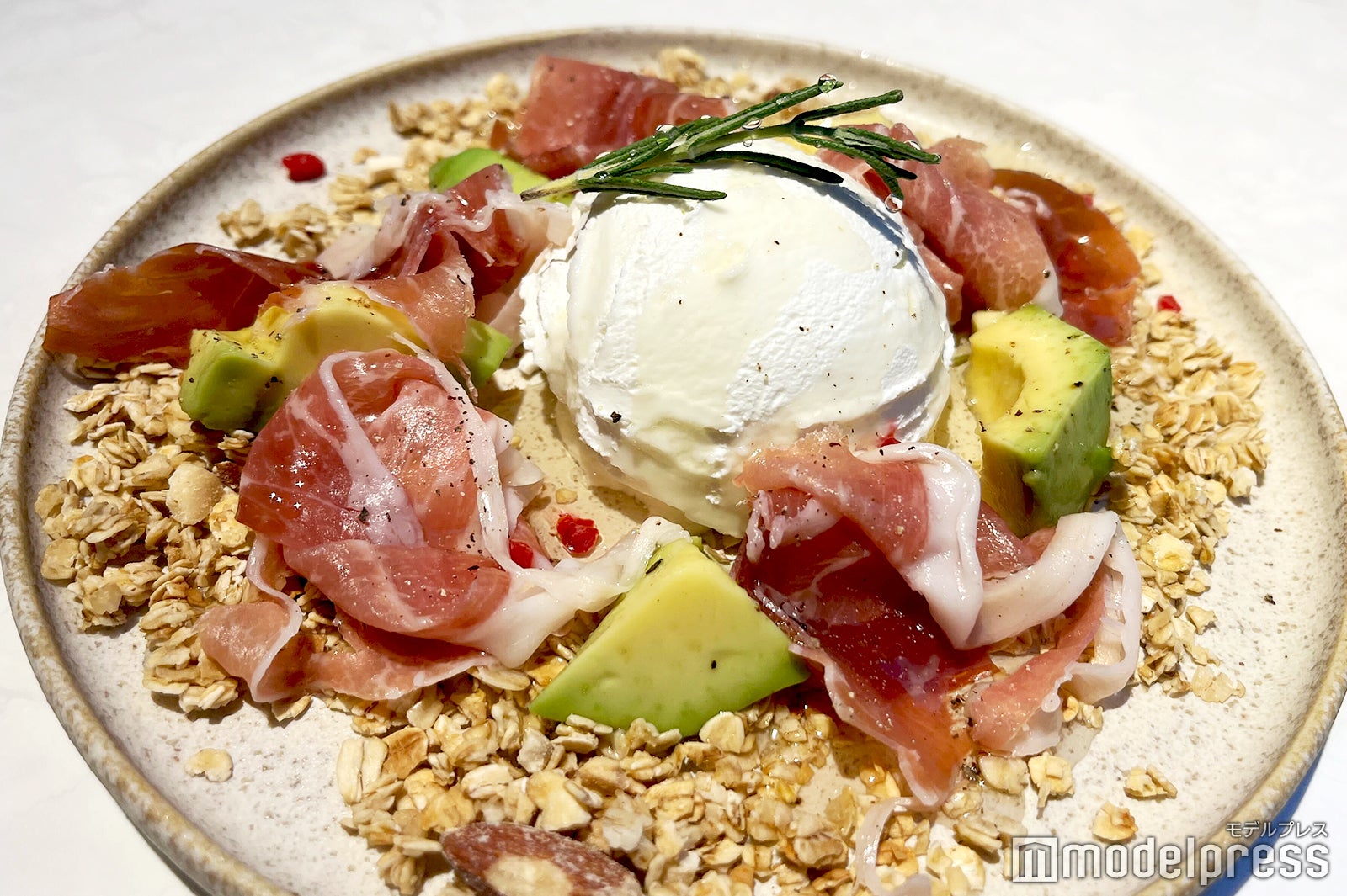 & Yogurt（C）モデルプレス