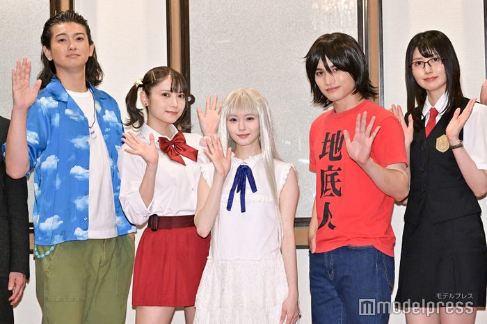 須賀裕紀、桃月なしこ、市川美織、河原田巧也、駒形友梨(C)モデルプレス