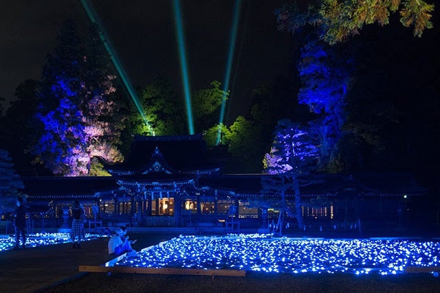 “石ころあかり”１万個を敷き詰めたライトアップ／画像提供：彦根商工会議所