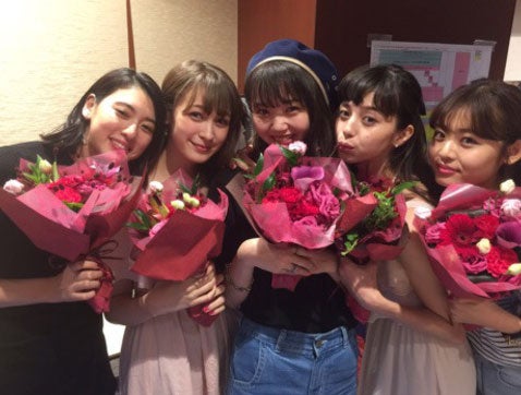 三吉彩花、藤井サチ、江野沢愛美、中条あやみ、古畑星夏／三吉彩花オフィシャルブログ（Ameba）より