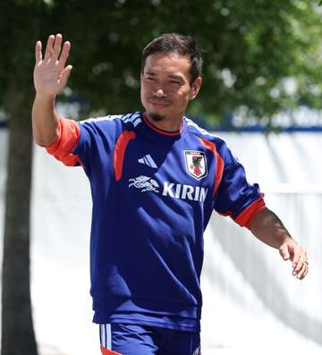 長友佑都、6度目W杯でハットトリックのメッシに畏敬の念「正直、ちょっと怖いですね」 6度目意欲問われ苦笑い「いやいやいや」