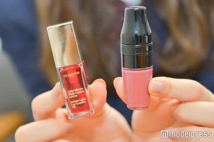 渋谷凪咲のマストコスメ/クラランス・コンフォートリップオイル 03&ランコム・マットシェイカー 272(C)モデルプレス