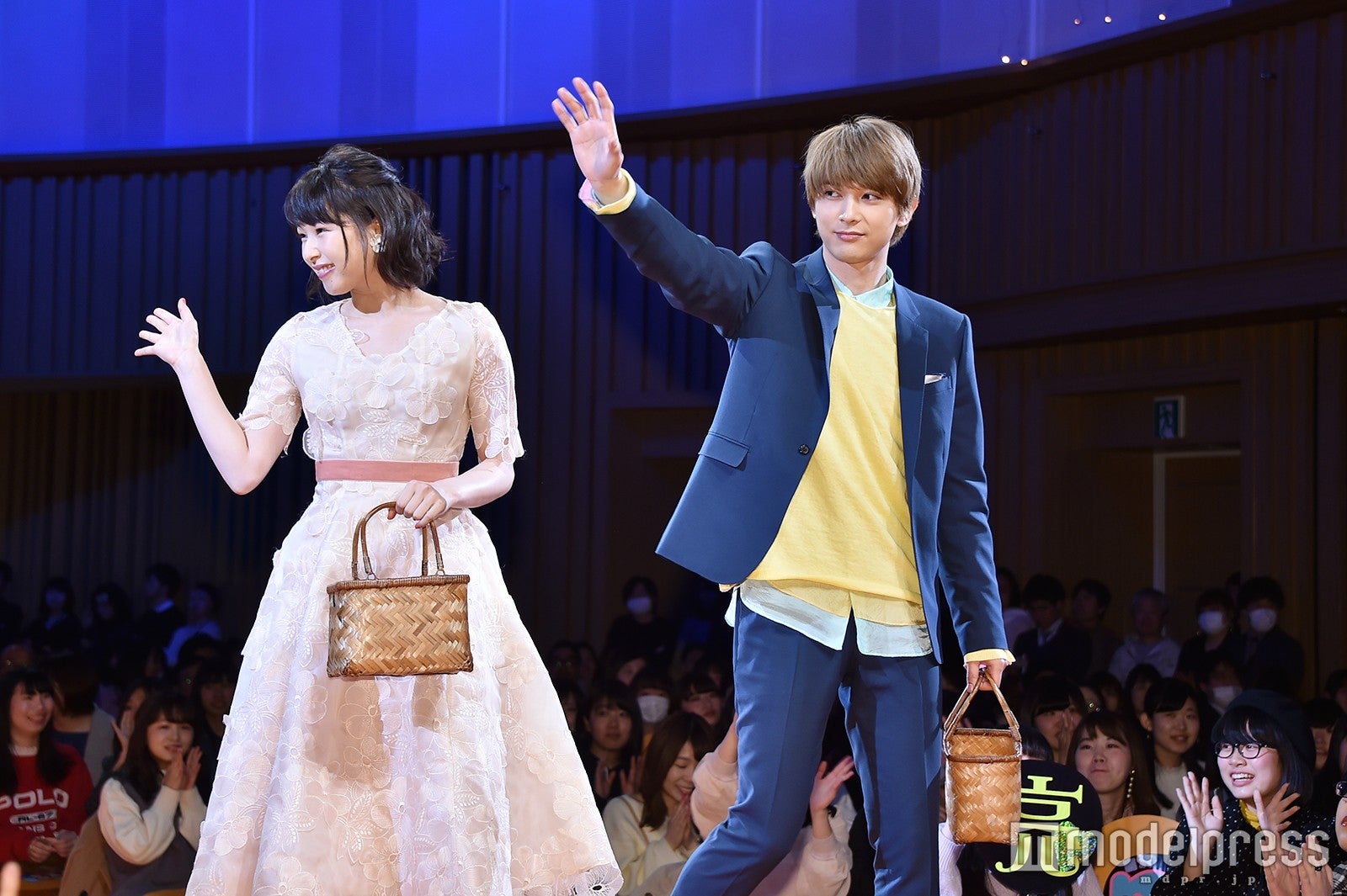 （左から）桜井日奈子、吉沢亮 （C）モデルプレス