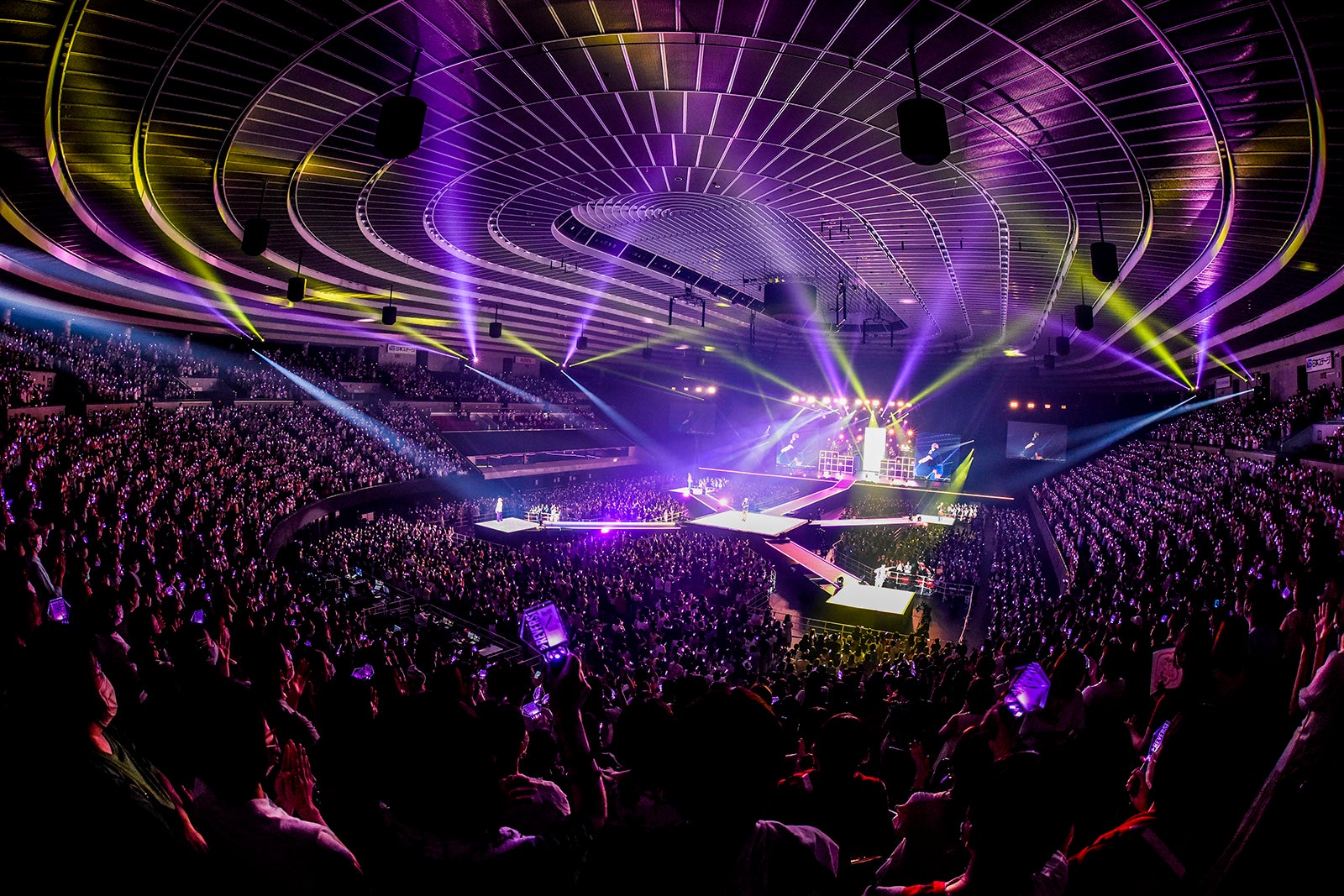 Da-iCE全国アリーナツアー「REVERSi」より（提供写真）