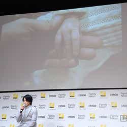 モデルプレス - 小栗旬、愛娘とのプライベートショット公開 理想の父親像も明かす