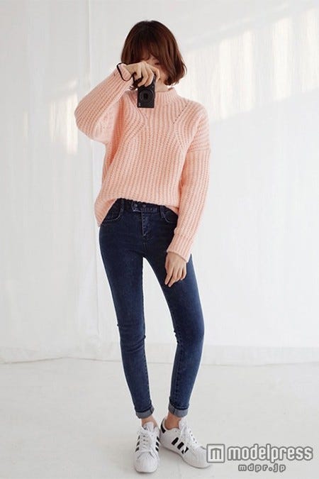 「ハイネック肉厚ニットトップス」5,443円(税込)/Photo by DHOLIC