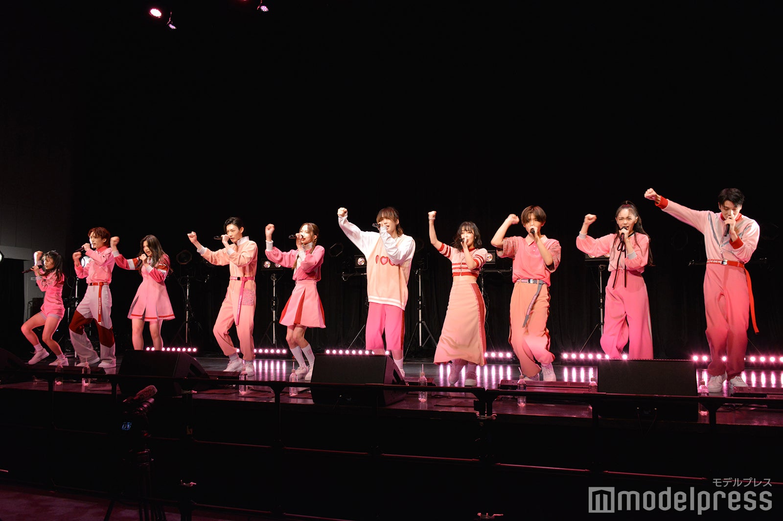 ONE LOVE ONE HEART（C）モデルプレス