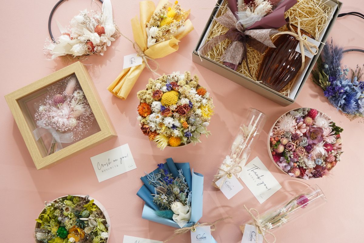 【関西初】話題のドライフラワー専門店がグラングリーン大阪に登場！100種以上の花材でオーダーメイド花束を♡