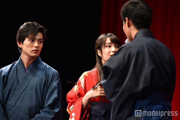 野村周平「他の男と喋ってんじゃねえよ!」 (C)モデルプレス