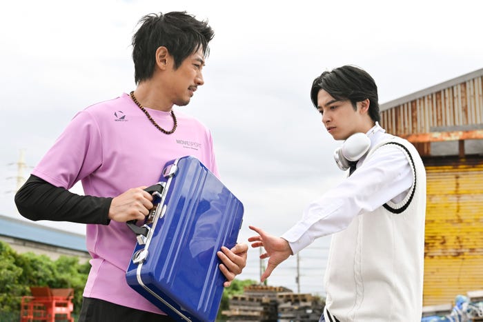 ディーン・フジオカ、新原泰佑「ちょっとだけエスパー」第5話(C)テレビ朝日