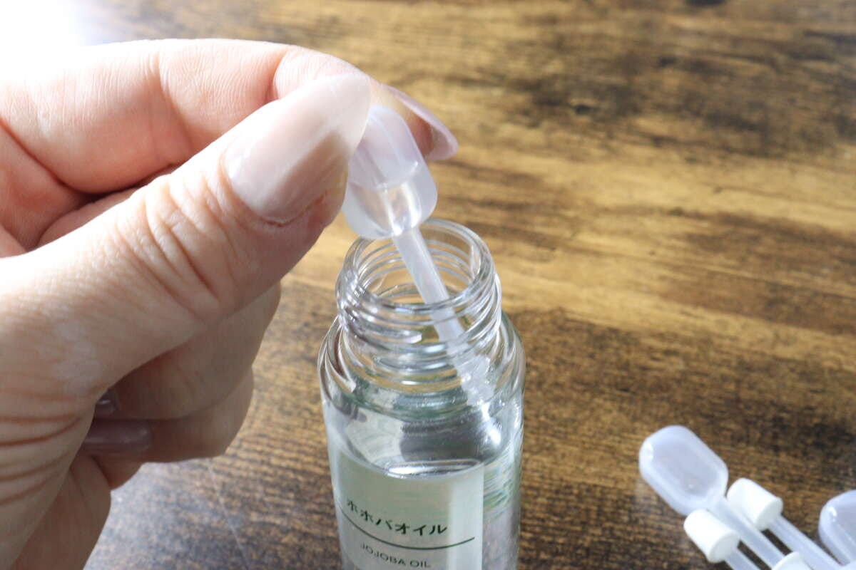 セリアのスポイトボトル