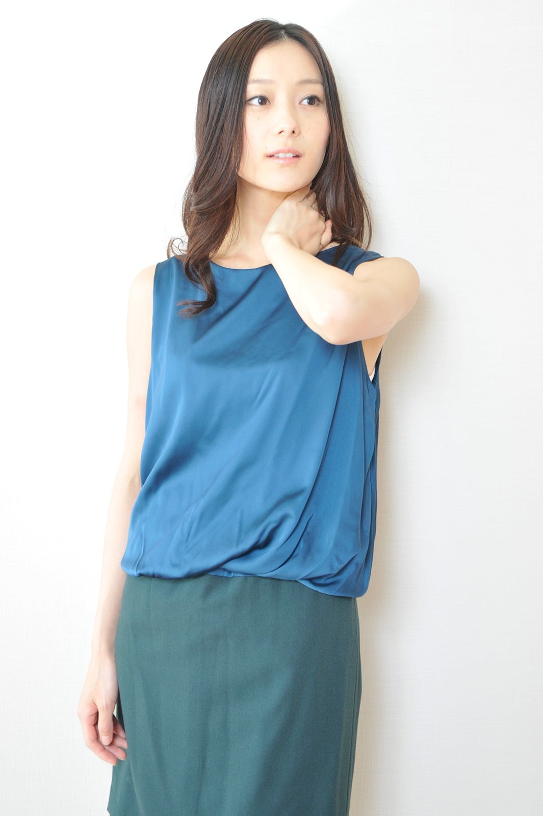 注目の人物 波瑠主演 On の 美しすぎるバレエ講師 って誰 元タカラジェンヌ中島亜梨沙に熱視線 モデルプレス 注目の人物 波瑠主演 On の 美しすぎるバレエ講師 って誰 元タカラジェンヌ中島亜梨沙に熱視線 モデルプレス