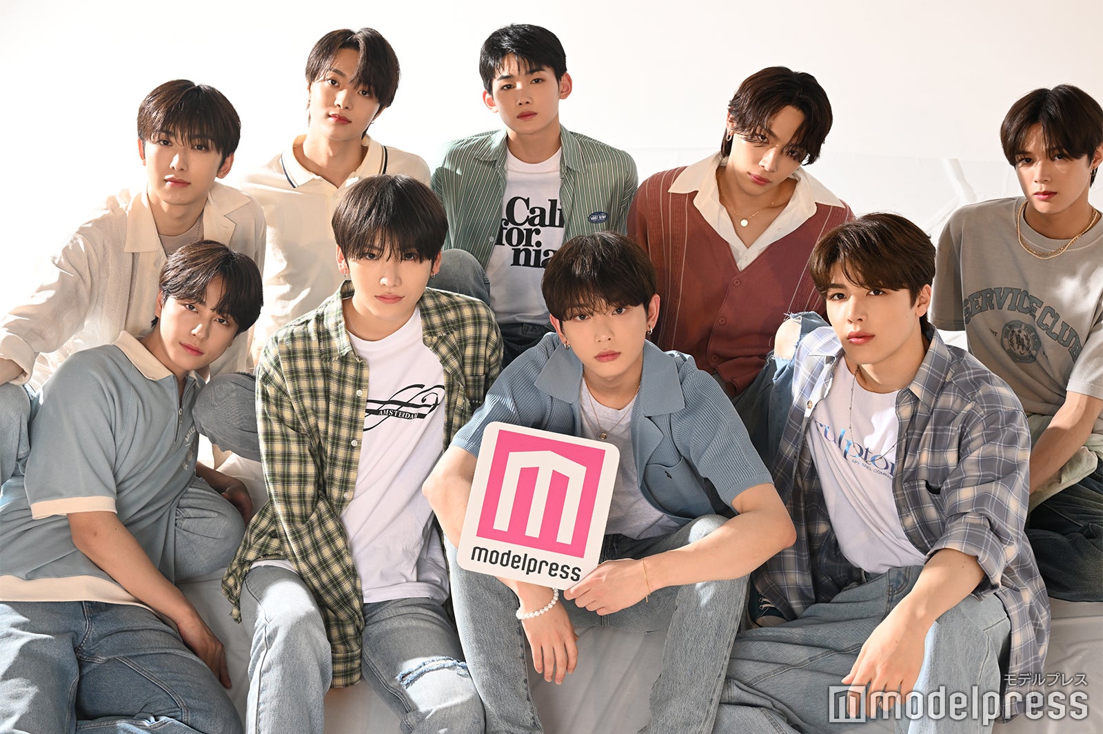 &TEAM／（左上から時計回りに）FUMA、EJ、JO、NICHOLS、K、MAKI、HARUA、YUMA、TAKI（C）モデルプレス