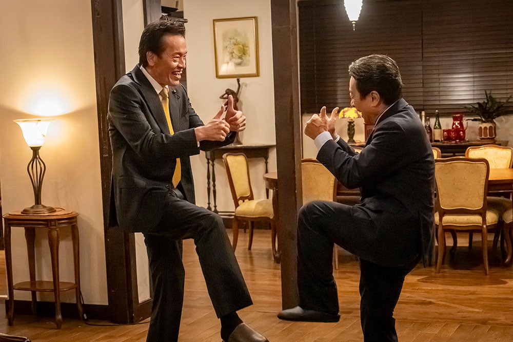 （左）遠藤憲一「民王R」第1話（C）テレビ朝日