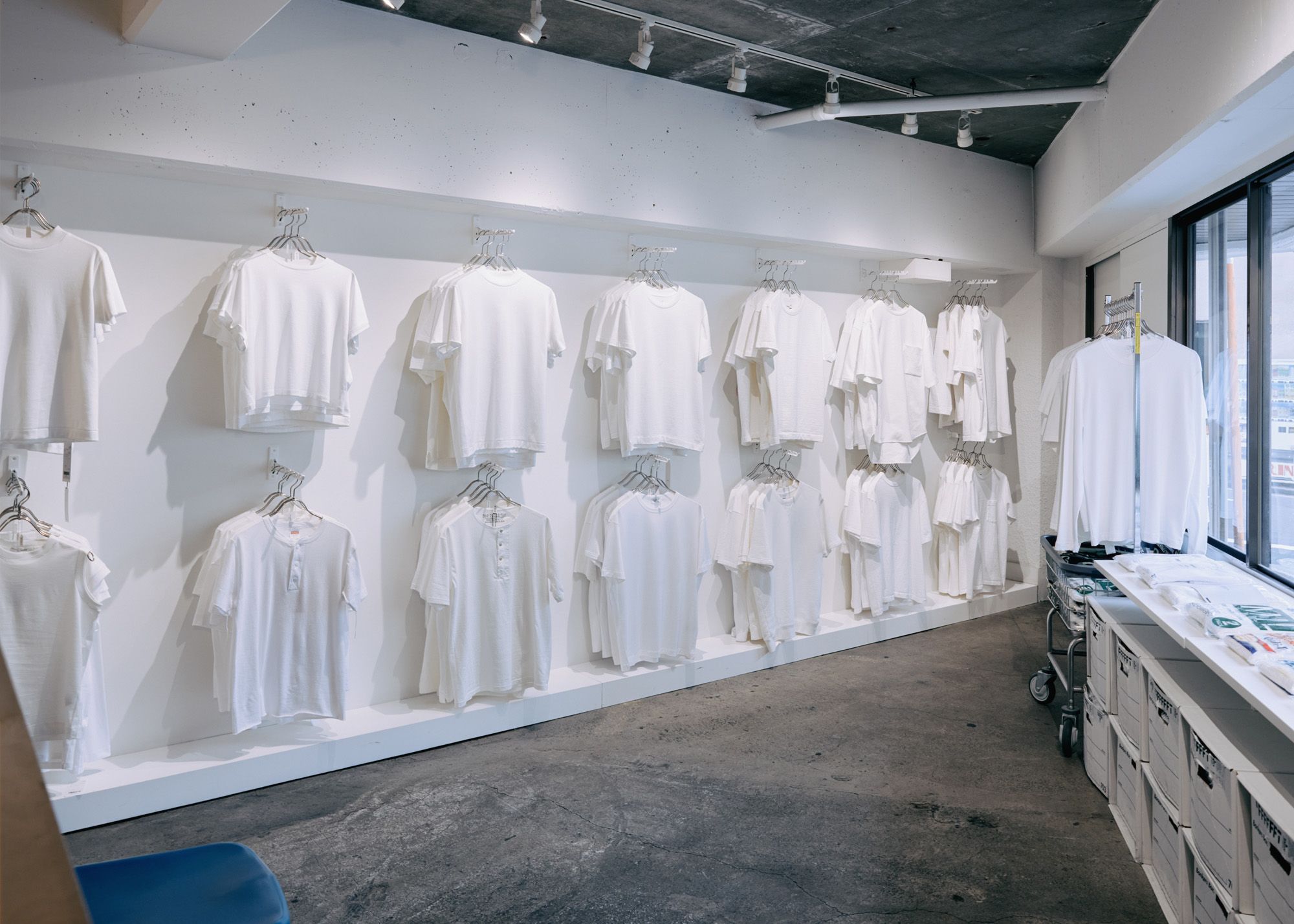 白Tシャツ専門店「#FFFFFFT」が、この夏注目の白Tシャツとは？