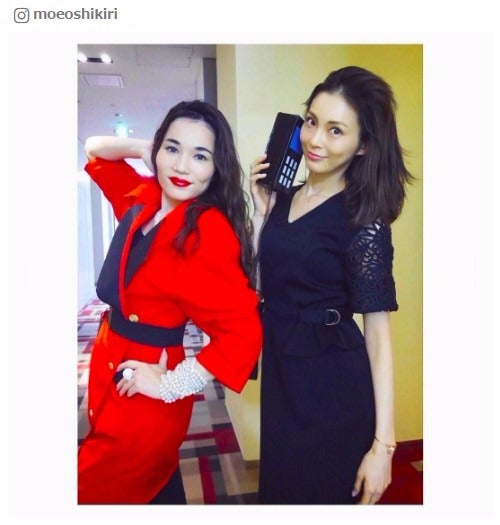 押切もえ、平野ノラと「OKバブリー！」 同世代“異色”2ショットに反響