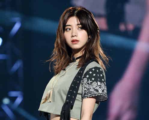 池田エライザ、圧倒的美脚&お腹チラ見せで視線独占<神コレ2016S/S>