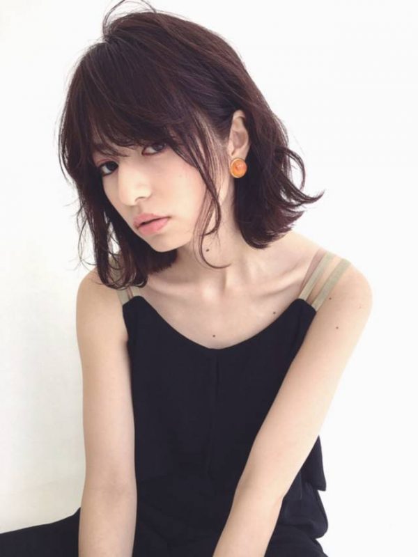 前下がりボブ パーマカタログ集 スタイリングが簡単にキマるおしゃれヘアのコツ モデルプレス 前下がりボブ パーマカタログ集 スタイリングが簡単にキマるおしゃれヘアのコツ モデルプレス