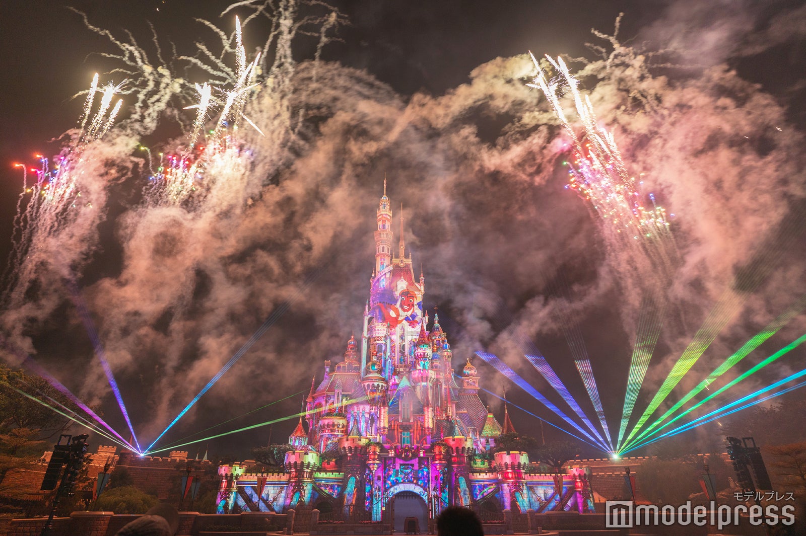 「モーメンタス」ナイトタイム・スペクタキュラー（C）モデルプレス