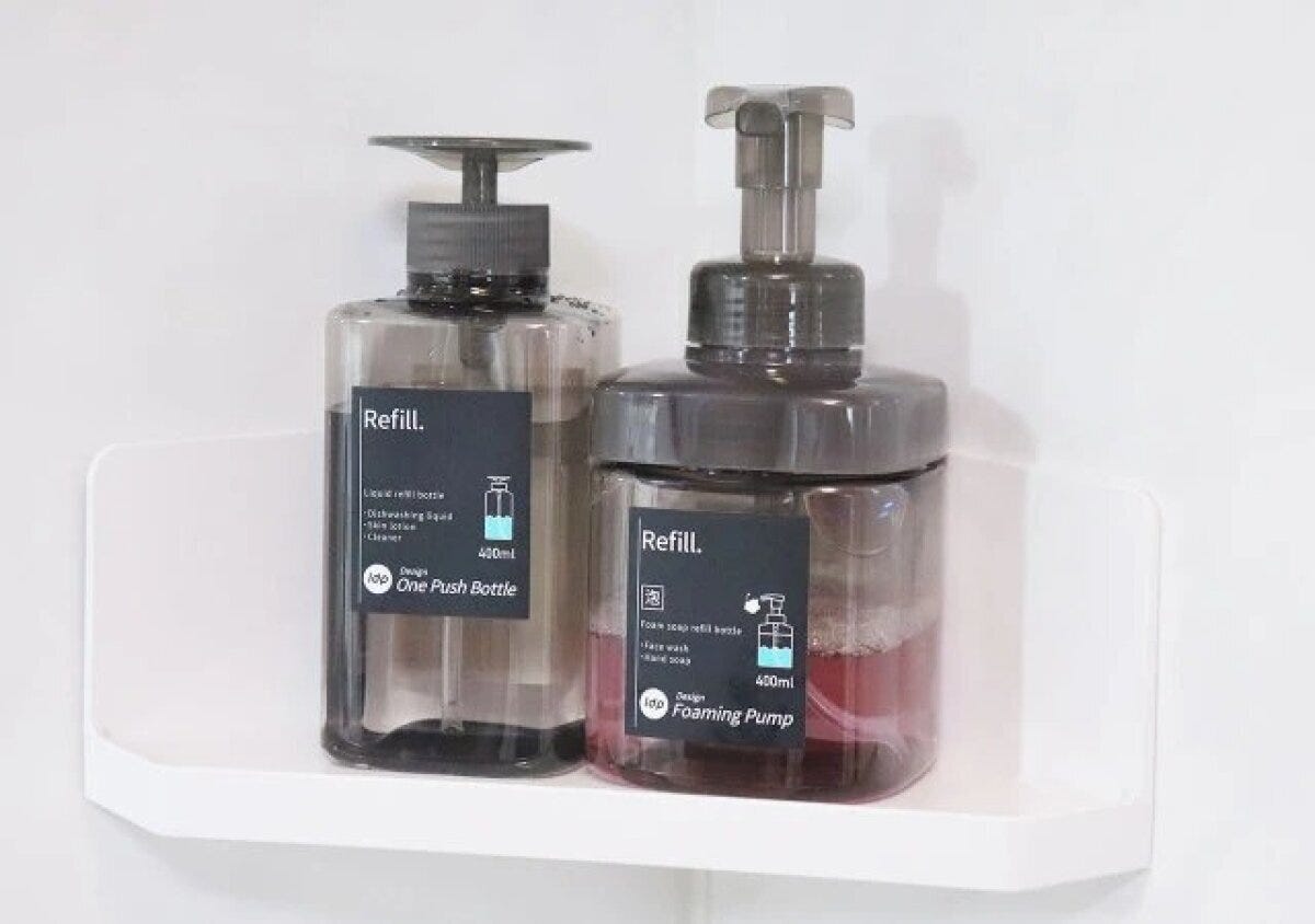 ダイソー　コーナートレー（バス用マグネット）　使用例